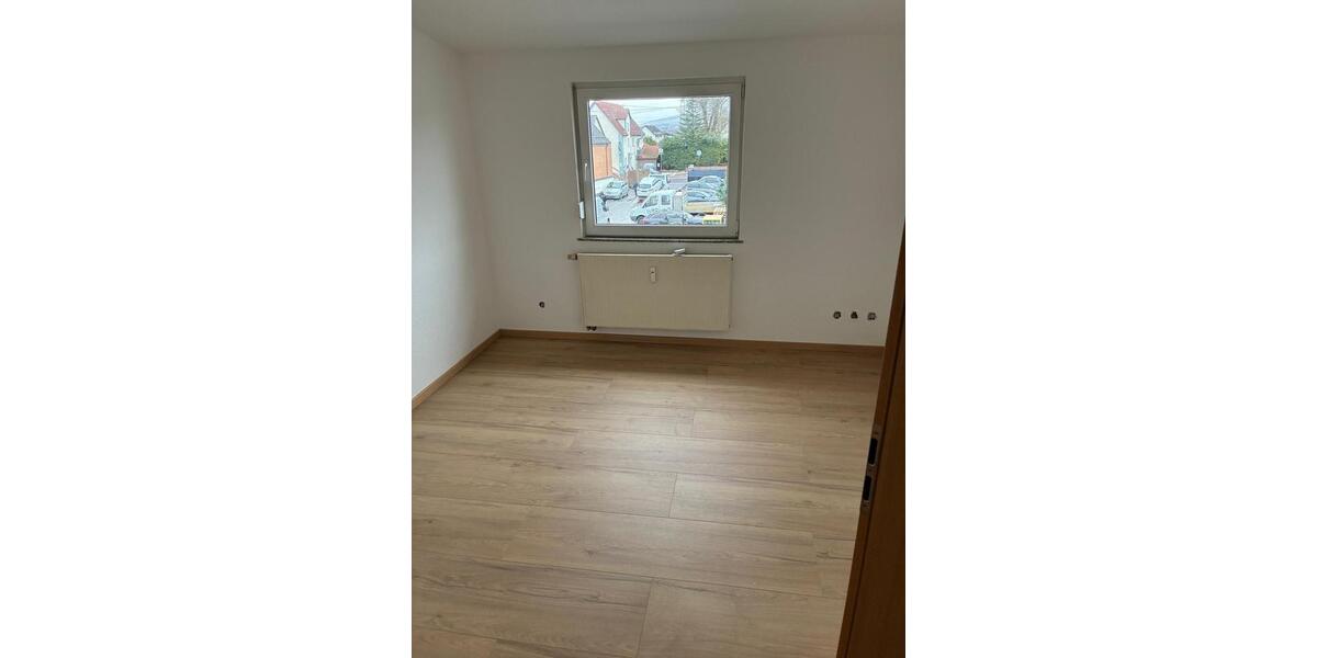 Dachgeschoßwohnung Gießen Allendorf - 4 Zimmer, 110 m&sup2;, 950&euro; | Angebot:26614053
