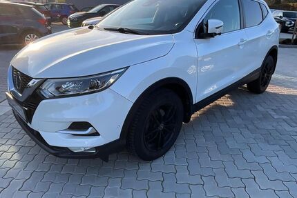 Nissan Qashqai 95.000 km 18.990 &euro; Wölfersheim 61200