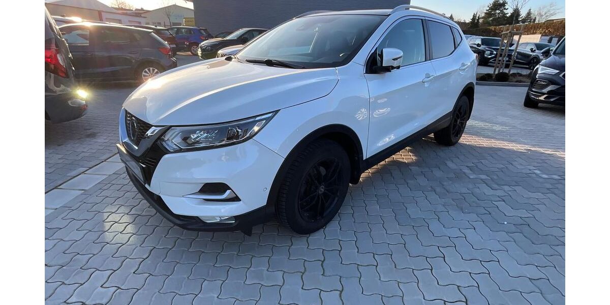 Nissan Qashqai 95.000 km 18.990 &euro; Wölfersheim 61200