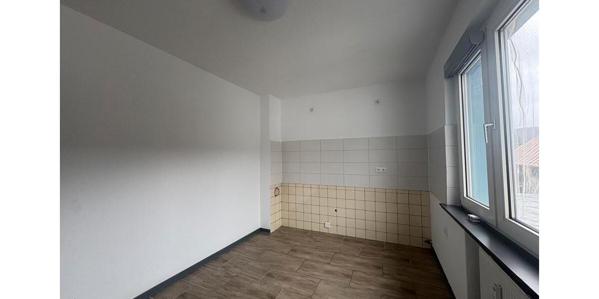 Etagenwohnung Ehringshausen - 2 Zimmer, 70 m&sup2;, 860&euro; | Angebot:25934571
