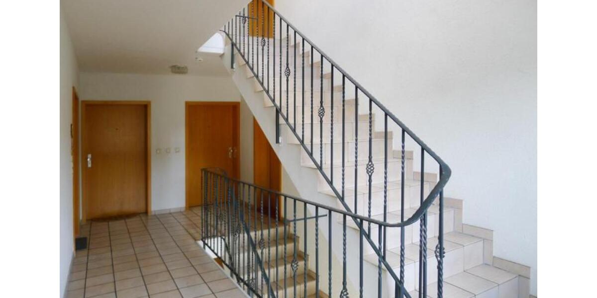 Dachgeschoßwohnung Staufenberg - 3 Zimmer, 96 m&sup2;, 240.000&euro; | Angebot:25390607