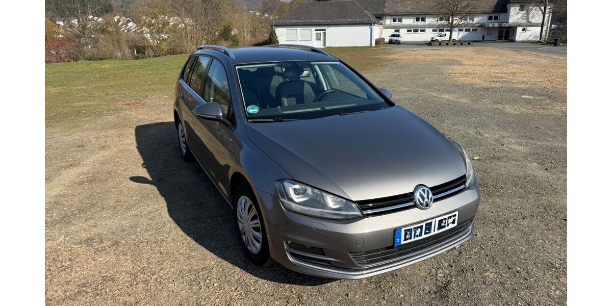 VW Golf 141.000 km 9.700 &euro; Herborn 35745