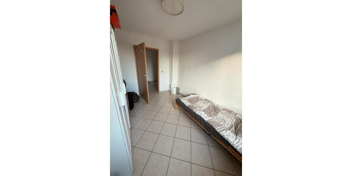 Etagenwohnung Gießen - 2 Zimmer, 77 m&sup2;, 950&euro; | Angebot:24564822