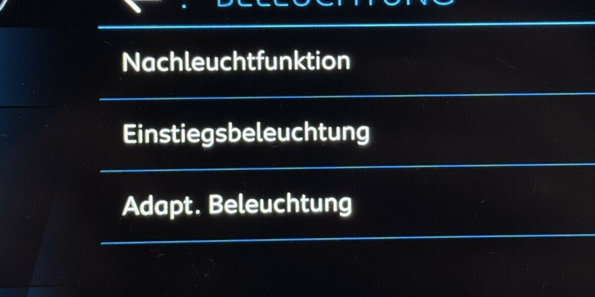 Peugeot 5008 GT 180 Blue HDi EAT8 1.Hand Nachtsicht 31.700 km 33.385 &euro; Lich 35423