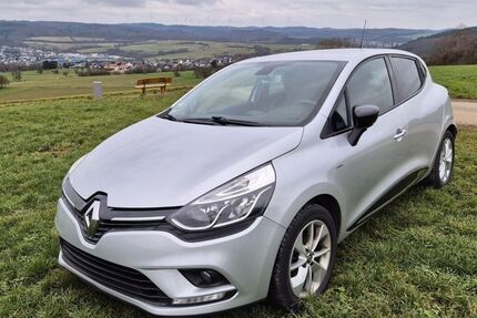 Renault Clio 72.496 km 8.500 &euro; Waldsolms 35647