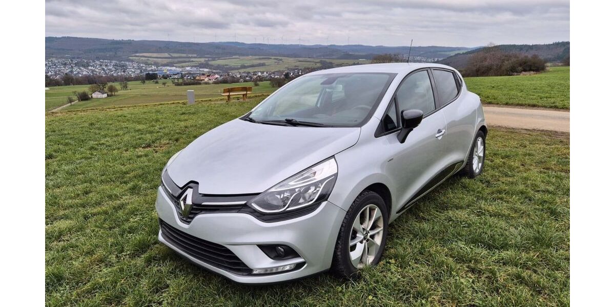 Renault Clio 72.496 km 8.500 &euro; Waldsolms 35647