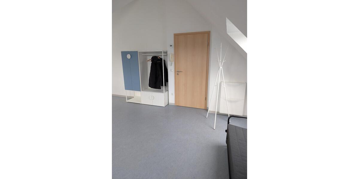 Dachgeschoßwohnung Gießen Allendorf - 1 Zimmer, 23 m&sup2;, 385&euro; | Angebot:25048991