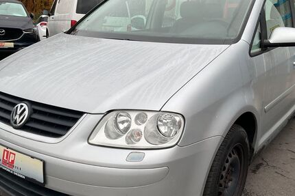 VW Touran 141.076 km 2.490 &euro; Giessen 35394