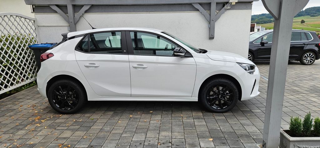 Opel Corsa 9.000 km 17.999 &euro; Homberg 35315