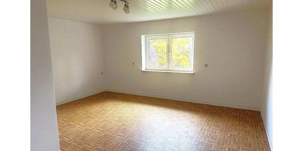 Etagenwohnung Allendorf (Lumda) - 5 Zimmer, 130 m&sup2;, 1.450&euro; | Angebot:25392014