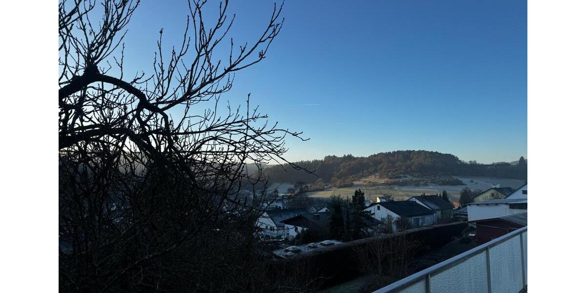 Einfamilienhaus Herborn - 7 Zimmer, 215 m&sup2;, 365.000&euro; | Angebot:25064000