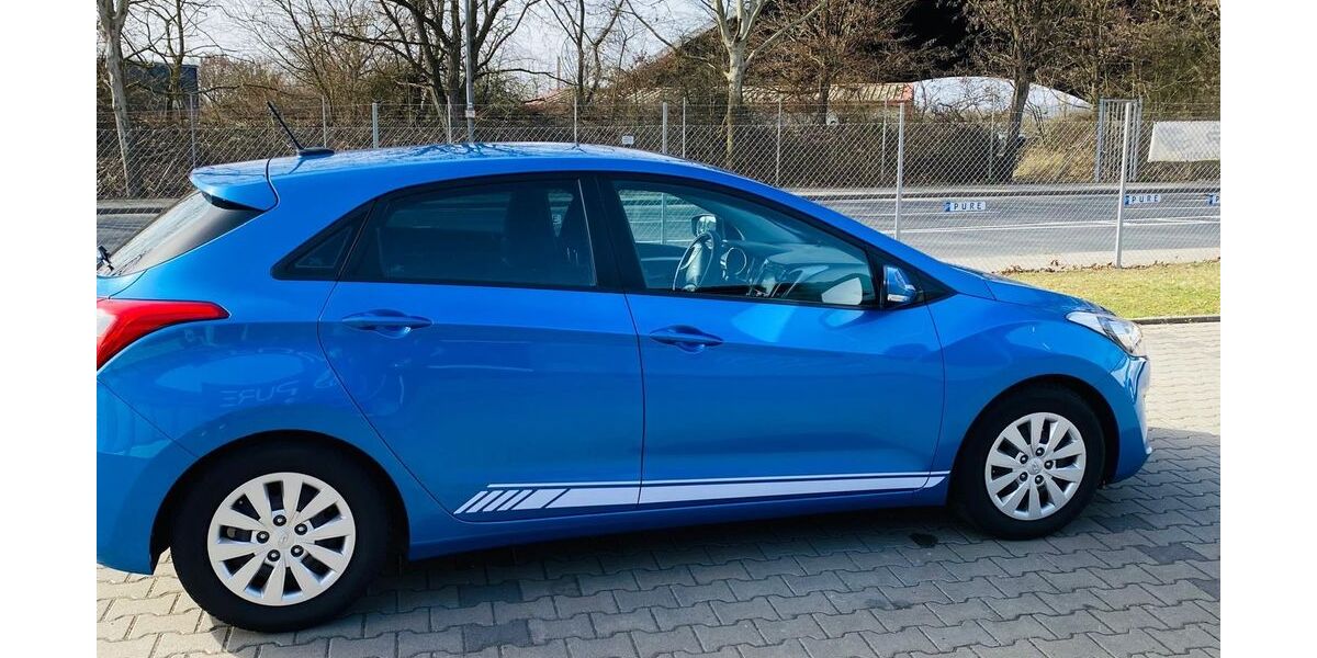 Hyundai i30 120.000 km 8.990 &euro; Giessen 35390