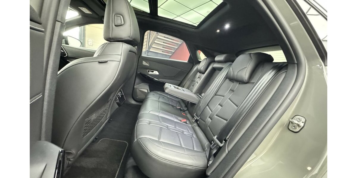 DS Automobiles DS7 Blue HDI 130 Étoile LED Nachtsicht Pano 29.800 km 31.420 &euro; Lich 35423