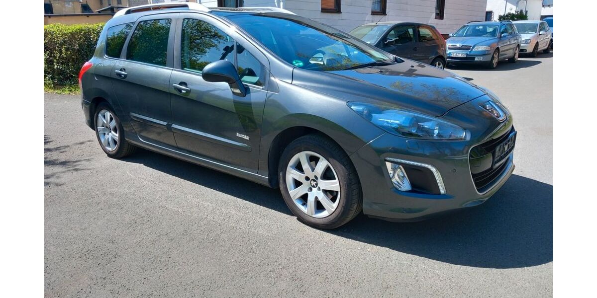 Peugeot 308 173.480 km 3.890 &euro; Herborn-Burg 35745
