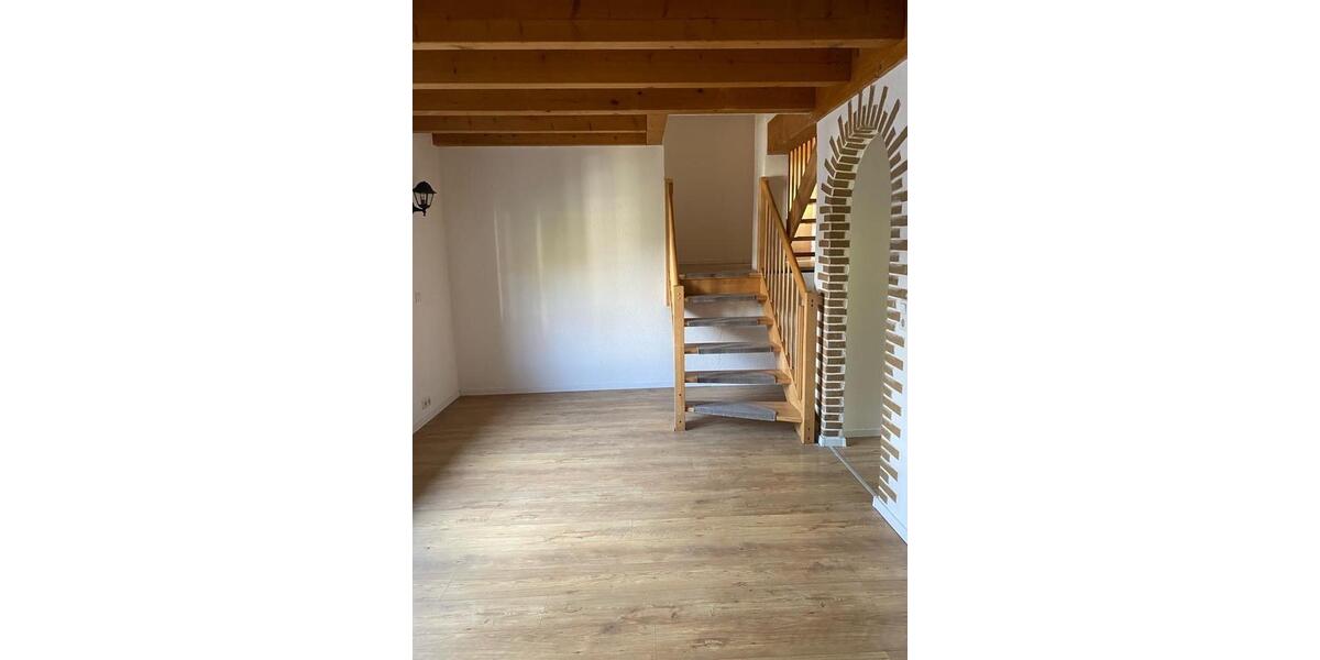 Einfamilienhaus Gladenbach - 1 Zimmer, 215 m&sup2;, 239.000&euro; | Angebot:24849760