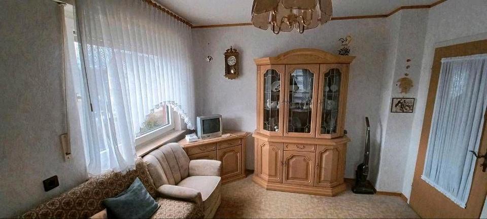 Mehrfamilienhaus, Wohnhaus Mücke - 11 Zimmer, 260 m&sup2;, 294.000&euro; | Angebot:26960084