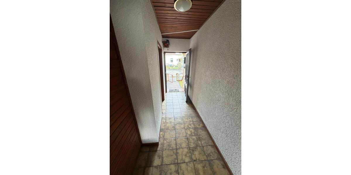 Reihenhaus Wetzlar Altenberger Straße - 9 Zimmer, 188 m&sup2;, 355.000&euro; | Angebot:25960353