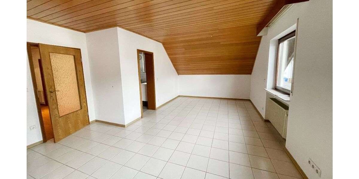Etagenwohnung Wetzlar-OT OT - 3 Zimmer, 91 m&sup2;, 650&euro; | Angebot:23216647