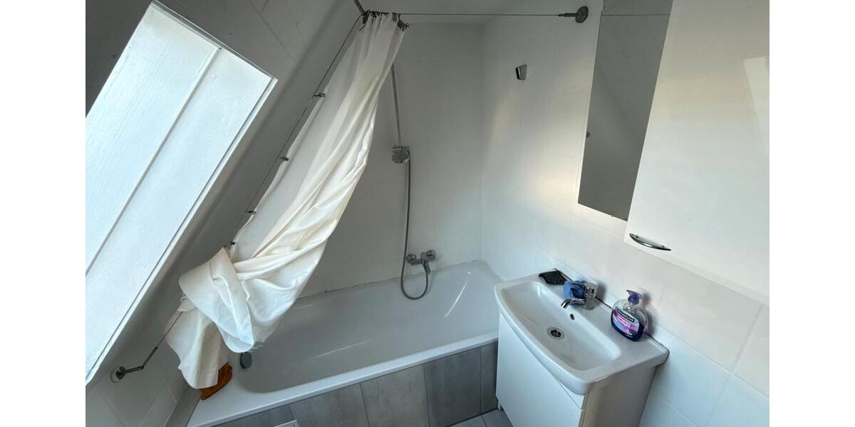 Dachgeschoßwohnung Aßlar - 2 Zimmer, 48 m&sup2;, 650&euro; | Angebot:25268415