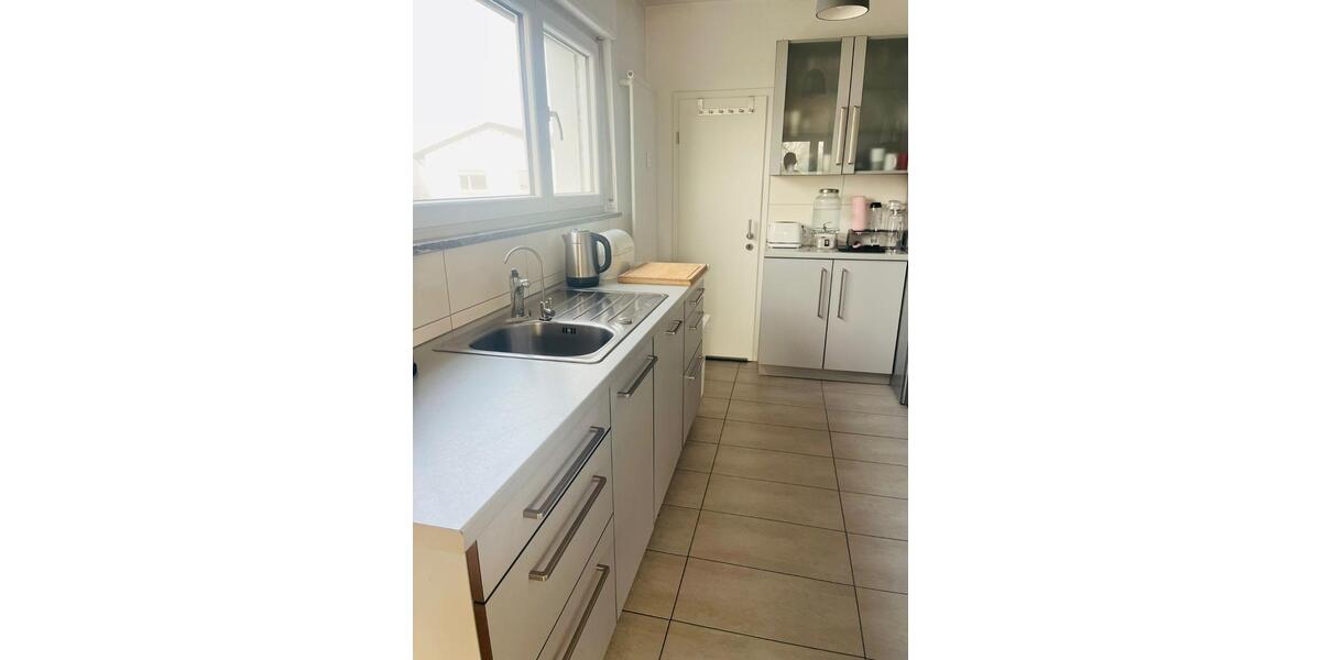 Etagenwohnung Heuchelheim a. d. Lahn - 4 Zimmer, 117 m&sup2;, 1.050&euro; | Angebot:25636429