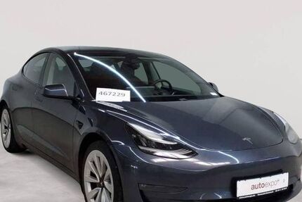 Tesla Model 3 124.682 km 21.989 &euro; Fernwald-Steinbach 35463