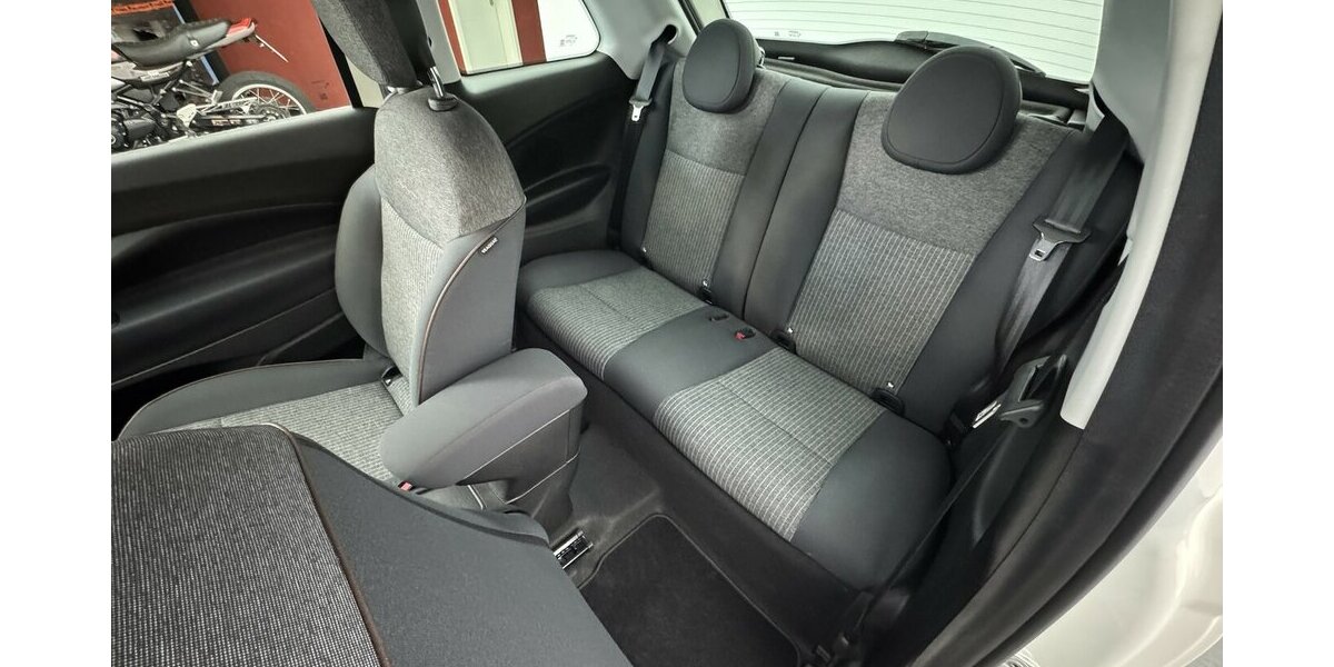 Fiat 500e Icon 42 kWh FULL-LED,Carplay,Kamera 11.300 km 20.350 &euro; Lich 35423