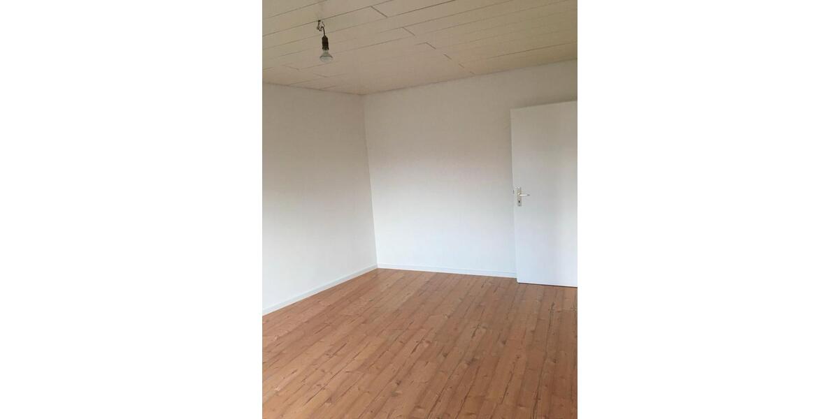 Etagenwohnung Bad Nauheim - 2 Zimmer, 50 m&sup2;, 825&euro; | Angebot:26634695
