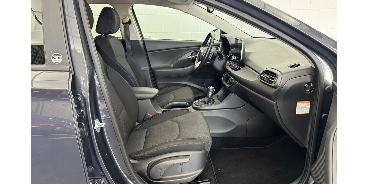 Hyundai i30 Kombi 1.6 T-GDI DCT CarPlay DAB CAM 48.794 km 17.890 &euro; Lich 35423