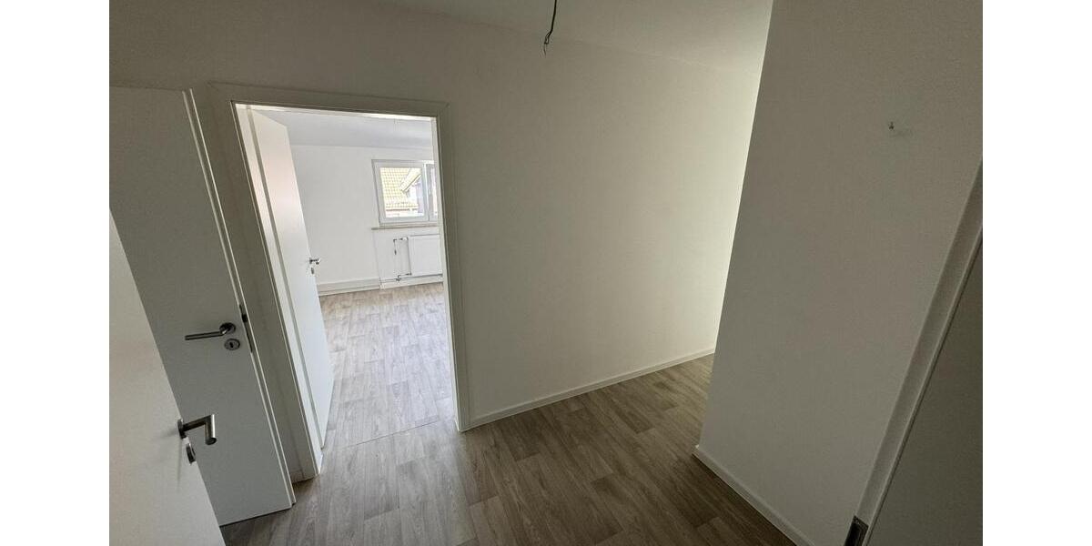 Dachgeschoßwohnung Homberg (Ohm) - 4 Zimmer, 117 m&sup2;, 1.100&euro; | Angebot:24878845