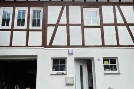 Haus Gladenbach - 1 Zimmer, 215 m&sup2;, 239.000&euro; | Angebot:24849760
