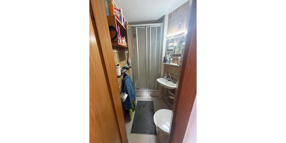 Dachgeschoßwohnung Marburg - 1 Zimmer, 25 m&sup2;, 410&euro; | Angebot:26674172