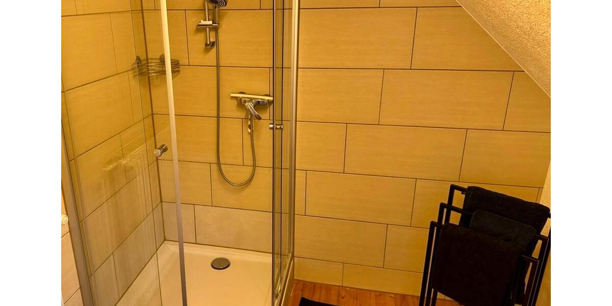 Dachgeschoßwohnung Wetzlar Hauserberg - 2 Zimmer, 50 m&sup2;, 53&euro; | Angebot:25539607