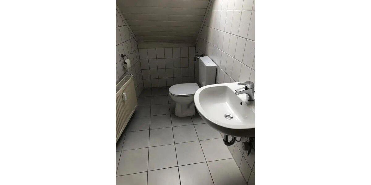 Dachgeschoßwohnung Lahnau - 2 Zimmer, 63 m&sup2;, 630&euro; | Angebot:26679020