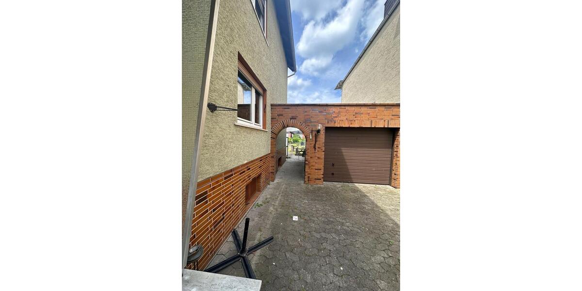 Einfamilienhaus Linden - 6 Zimmer, 220 m&sup2;, 420.000&euro; | Angebot:27023922