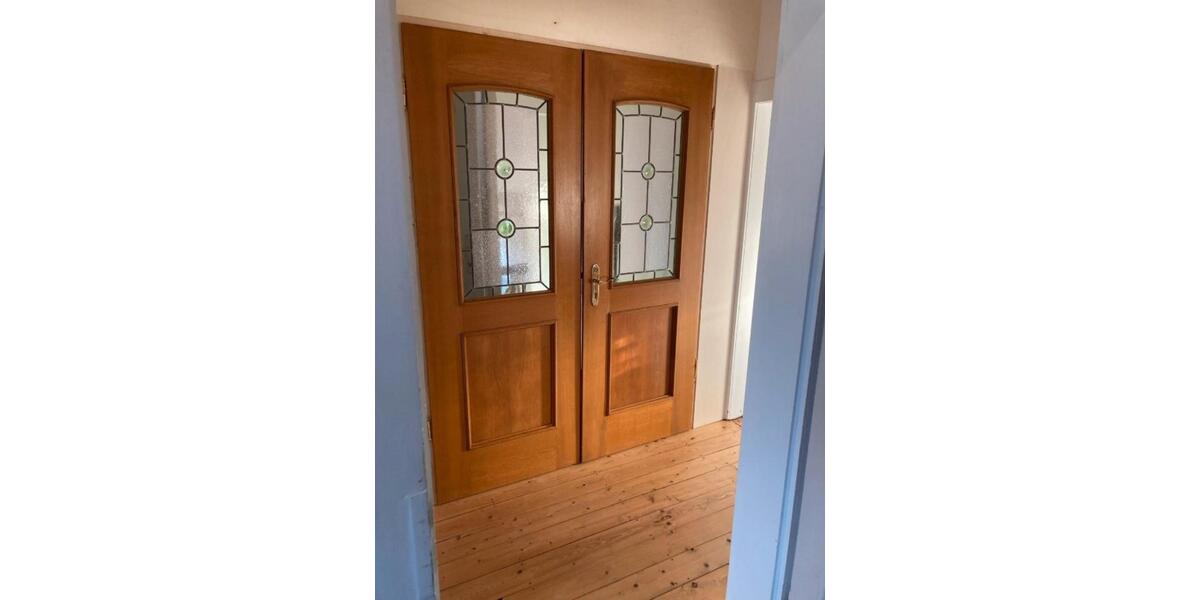 Etagenwohnung Gießen Allendorf - 2 Zimmer, 74 m&sup2;, 1.200&euro; | Angebot:25701480