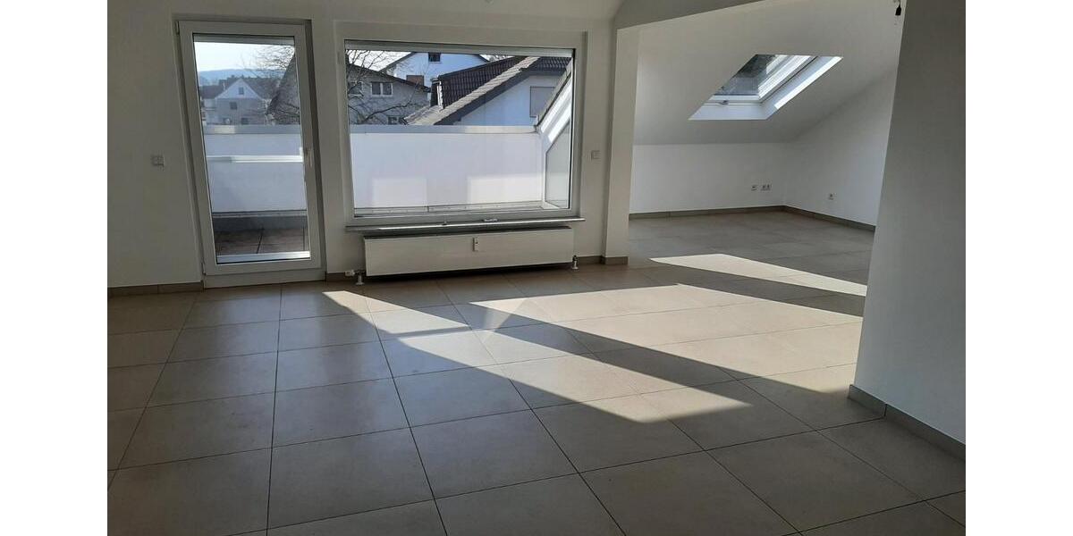 Dachgeschoßwohnung Gießen Allendorf - 2 Zimmer, 76 m&sup2;, 850&euro; | Angebot:25415153