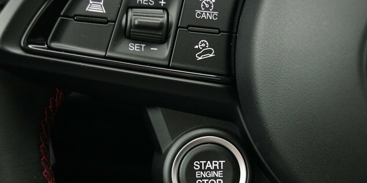 Alfa Romeo Stelvio 2.2 D Competizione Q4 ALLRAD LEDER AHK 45.000 km 38.888 &euro; Lich 35423
