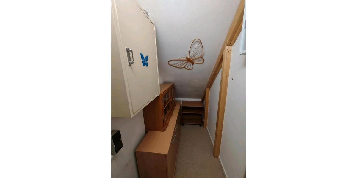 Dachgeschoßwohnung Marburg Cappel - 4 Zimmer, 75 m&sup2;, 225.000&euro; | Angebot:26502333