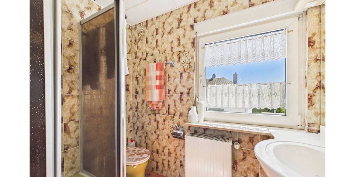 Doppelhaushälfte Wetzlar Altenberger Straße - 6 Zimmer, 180 m&sup2;, 449.000&euro; | Angebot:26455101