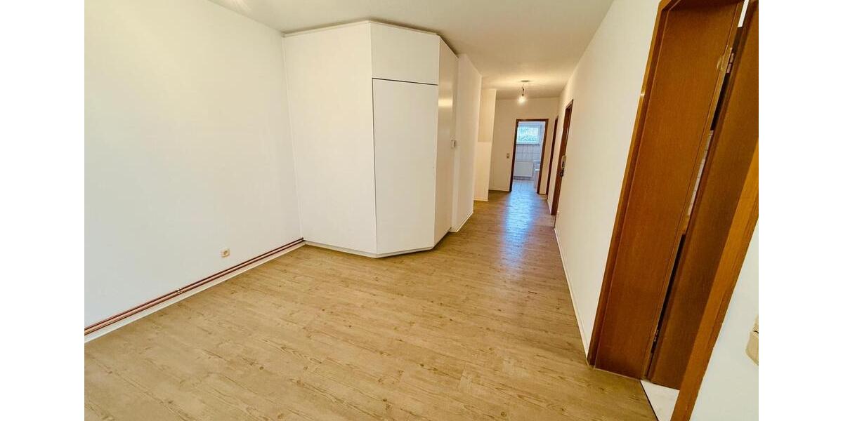Etagenwohnung Solms - 3 Zimmer, 88 m&sup2;, 795&euro; | Angebot:26023553