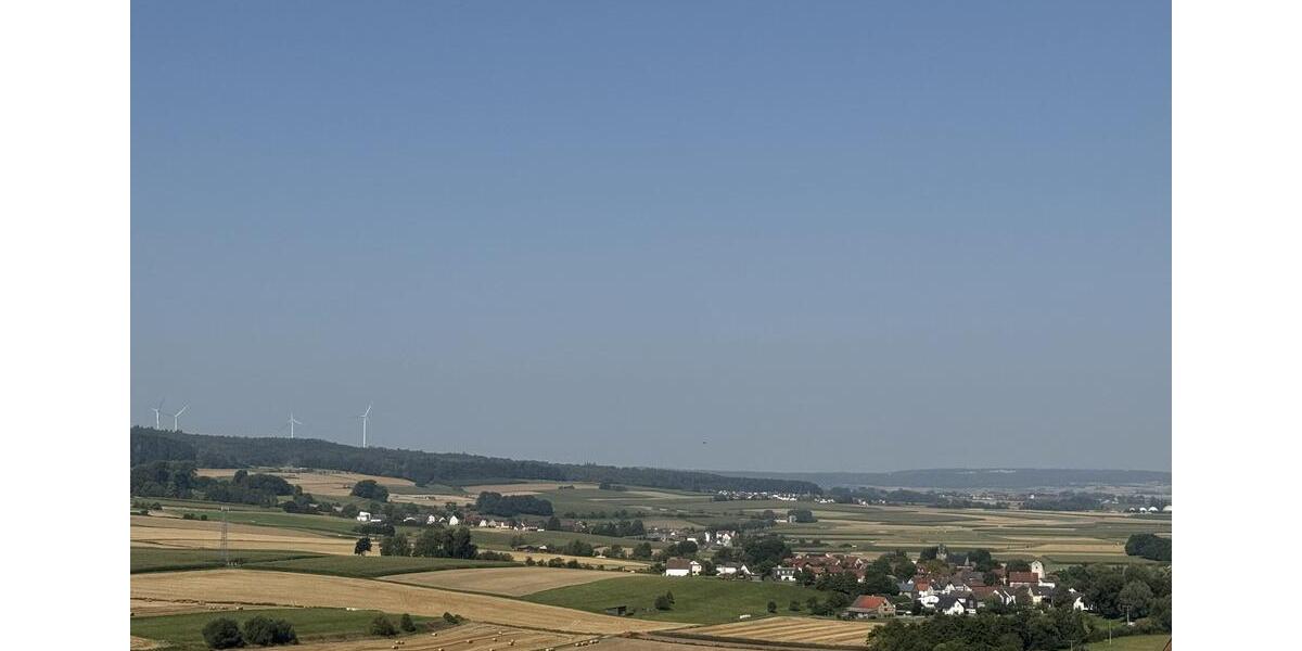 Dachgeschoßwohnung Homberg (Ohm) - 4 Zimmer, 117 m&sup2;, 1.100&euro; | Angebot:24878845