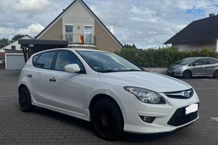 Hyundai i30 94.050 km 4.690 &euro; Pohlheim 35415