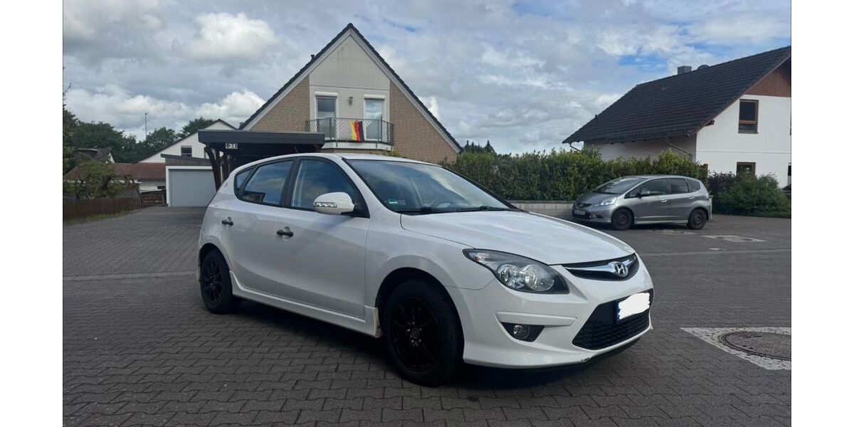 Hyundai i30 94.050 km 4.690 &euro; Pohlheim 35415
