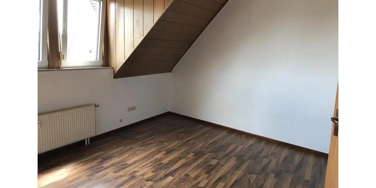Dachgeschoßwohnung Lahnau - 2 Zimmer, 63 m&sup2;, 630&euro; | Angebot:26679020