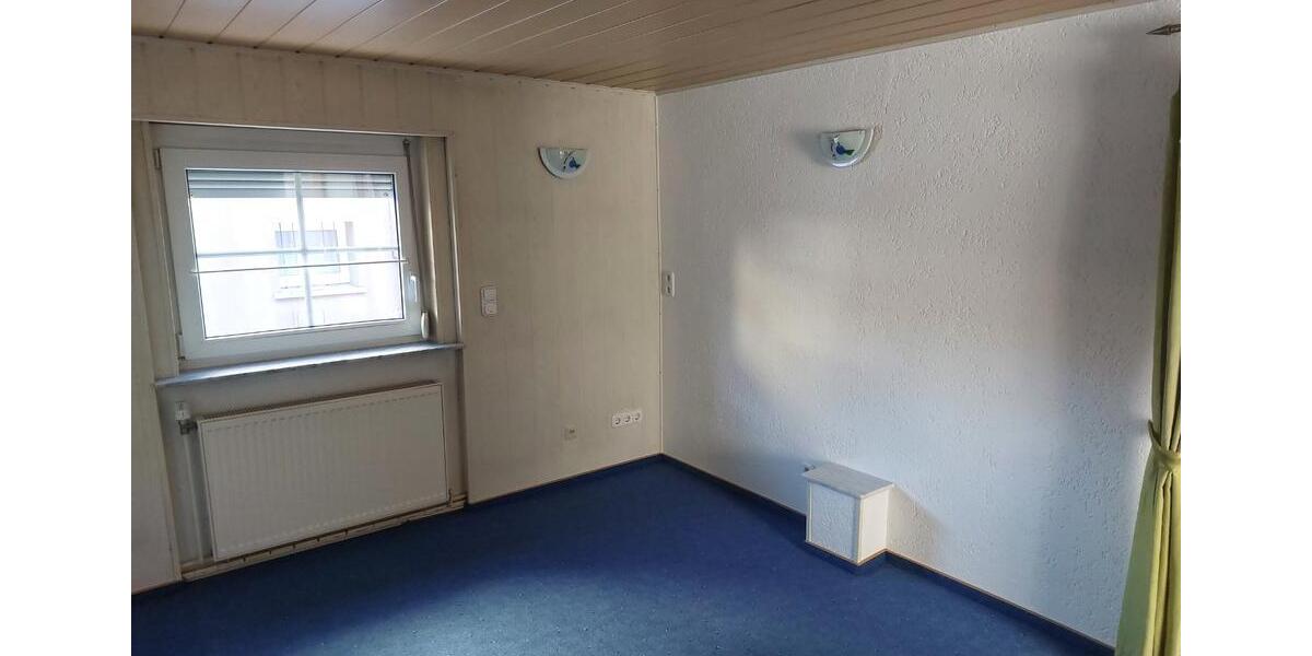 Etagenwohnung Greifenstein - 6 Zimmer, 100 m&sup2;, 450&euro; | Angebot:25947883