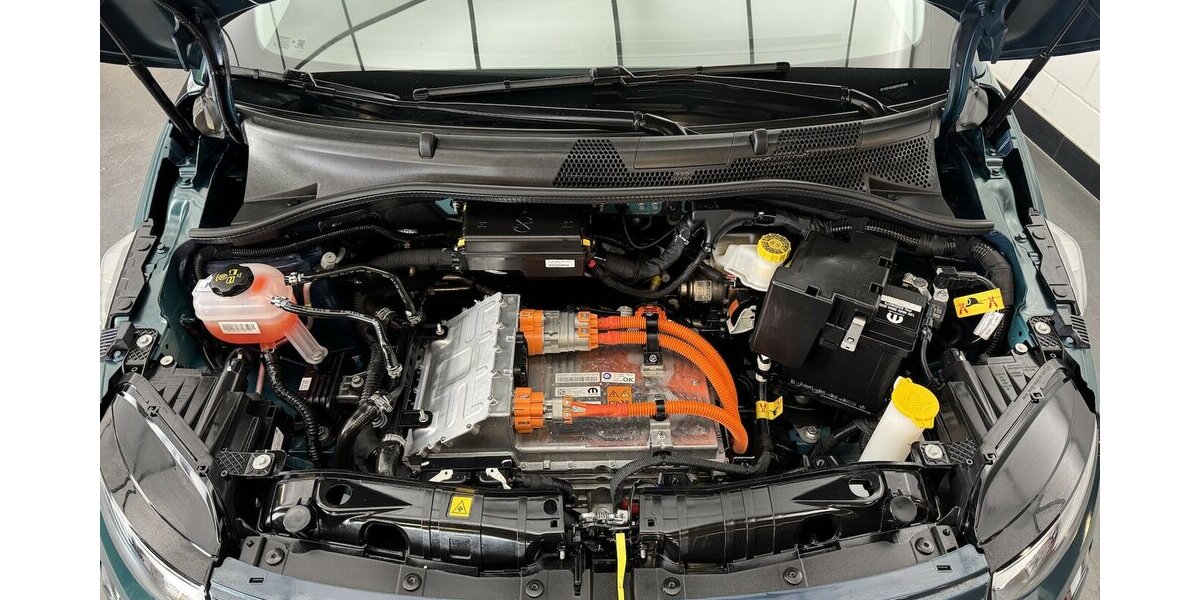 Fiat 500e Cabrio 1.Hand 42kWh Sitzheizung Kamera 15.200 km 21.320 &euro; Lich 35423