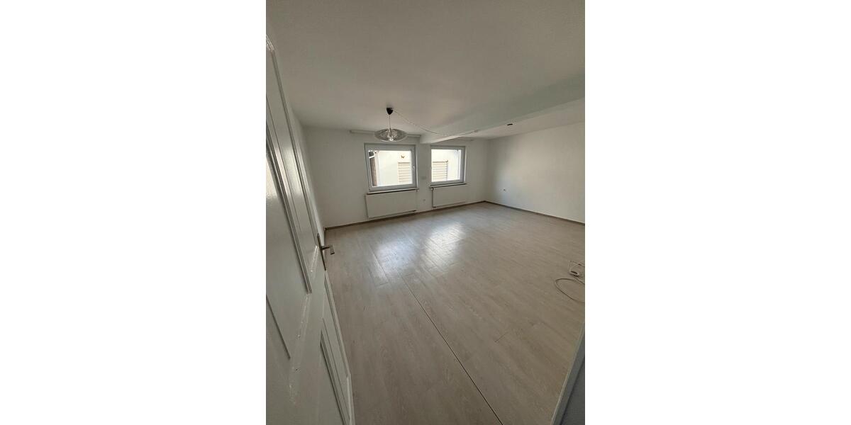 Einfamilienhaus Pohlheim - 3.5 Zimmer, 117 m&sup2;, 1.400&euro; | Angebot:25959822