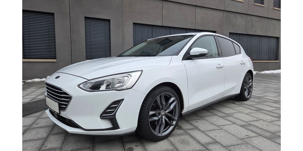 Ford Focus 128.100 km 7.900 &euro; Waldsolms 35647