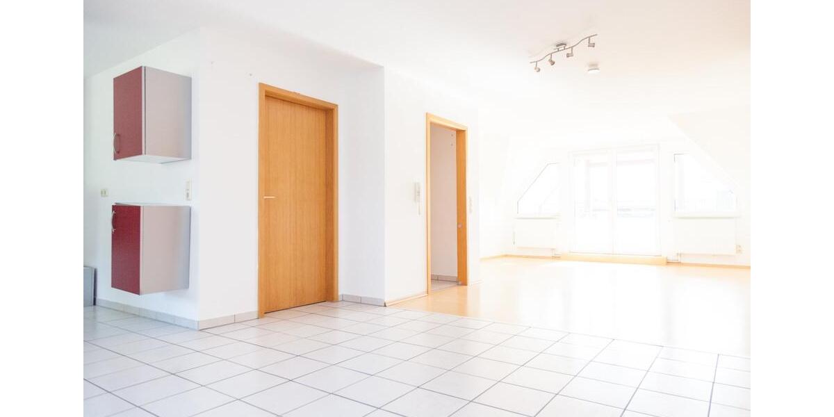 Dachgeschoßwohnung Staufenberg - 3 Zimmer, 96 m&sup2;, 240.000&euro; | Angebot:25390607