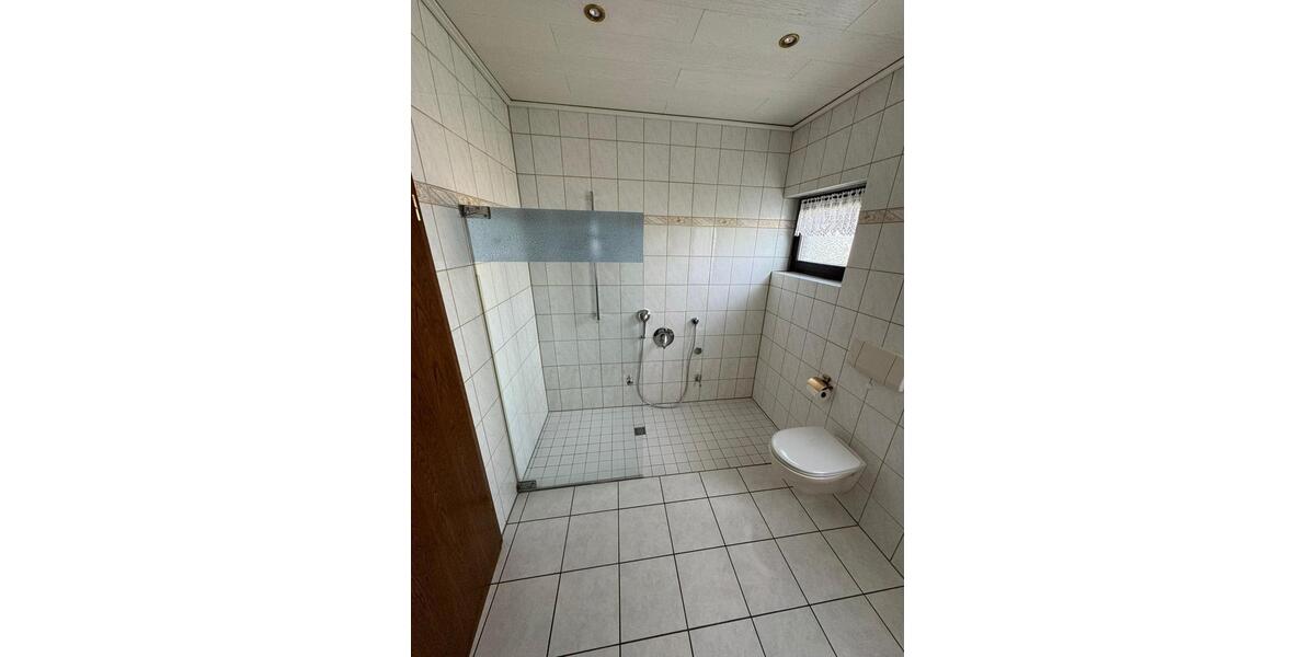 Erdgeschoßwohnung Biebertal - 3 Zimmer, 88 m&sup2;, 900&euro; | Angebot:25278944